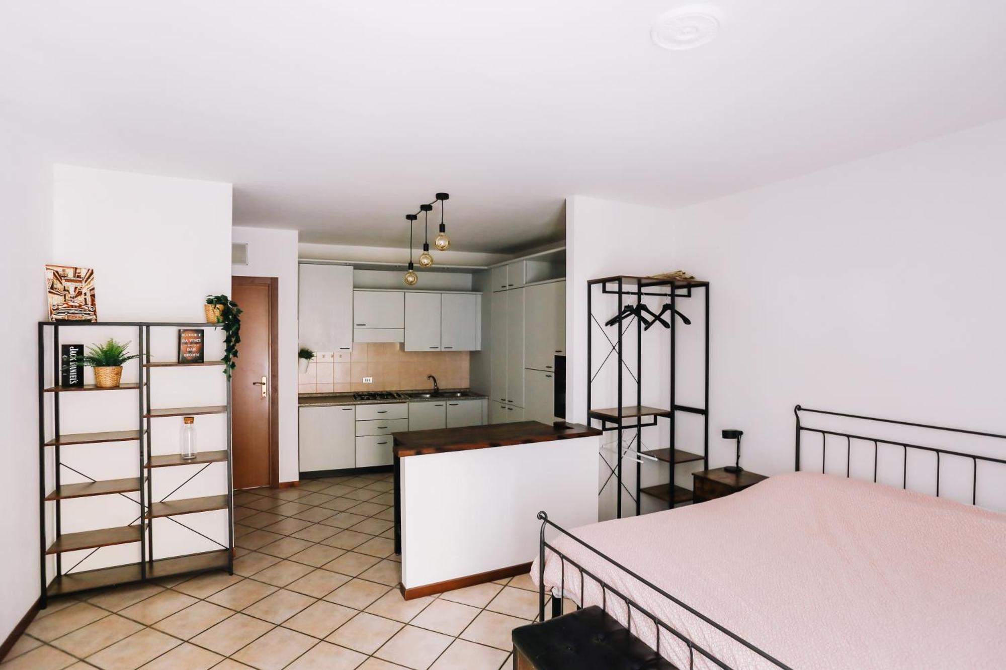 Апартаменты Flat Mazzini 6 Alzano Lombardo Экстерьер фото