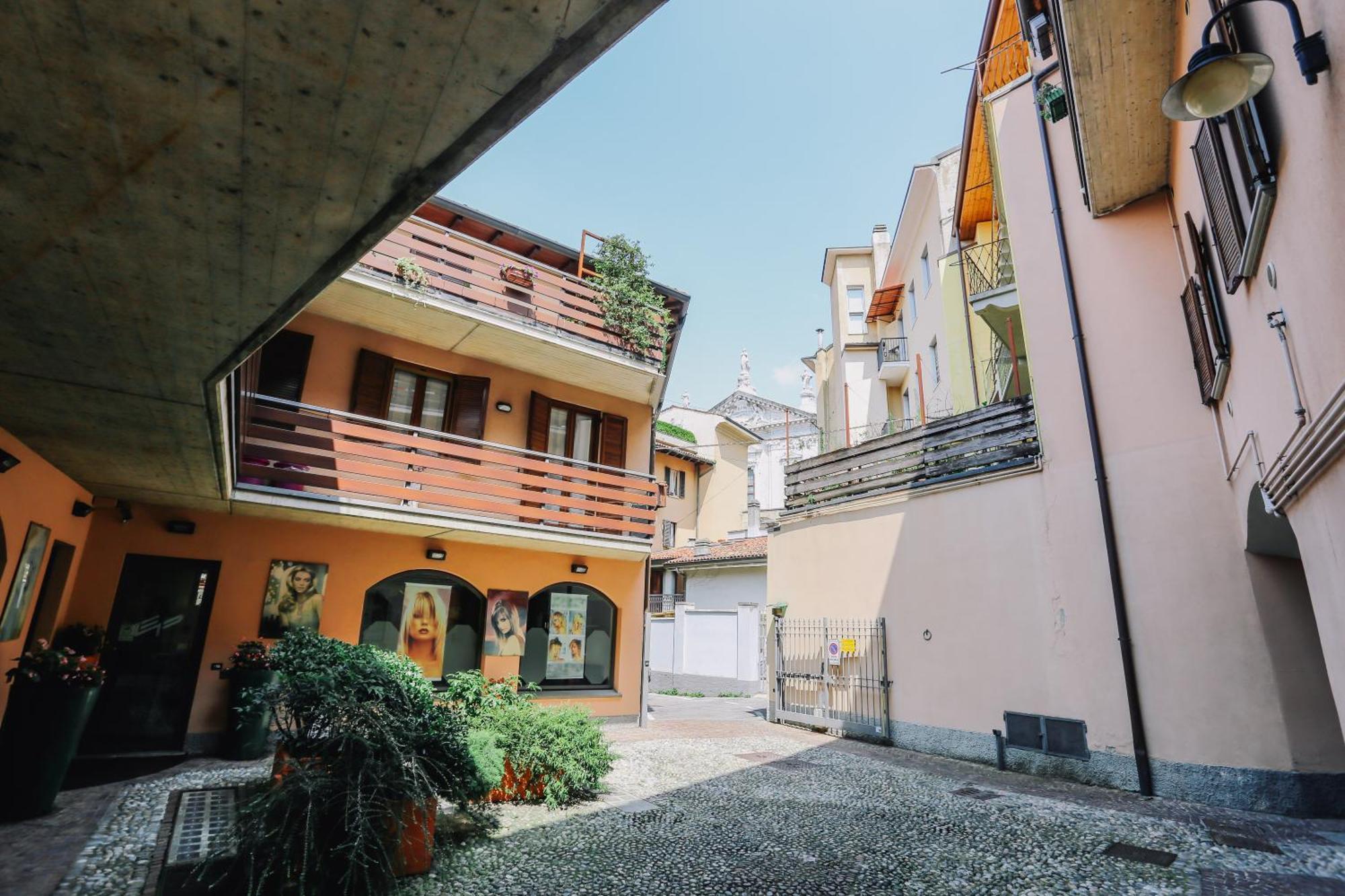 Апартаменты Flat Mazzini 6 Alzano Lombardo Экстерьер фото